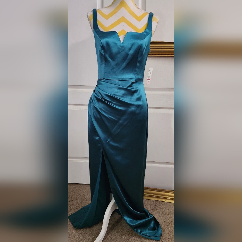 DB Studio formal dress size 6